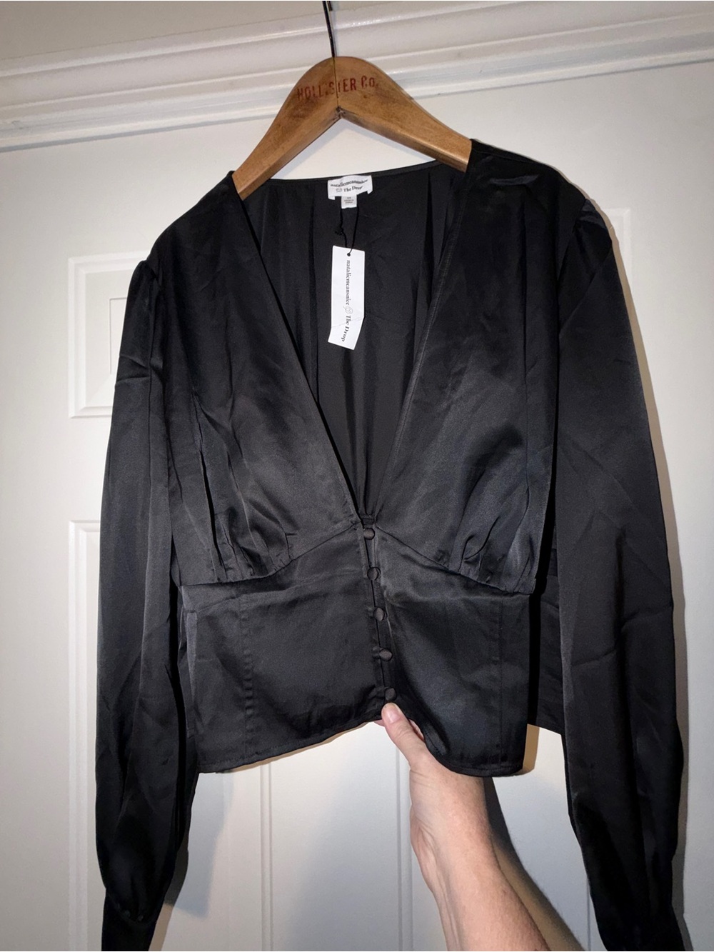 Black Satin V-Nevk Button-Front Women's Blouse. 2x